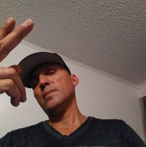 Meet your Posher, Luis